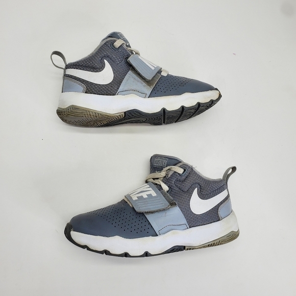 Nike Shoes 13.5 C Team Hustle D 881941-005 BB Cool Grey Wolf Gray White - Picture 5 of 12